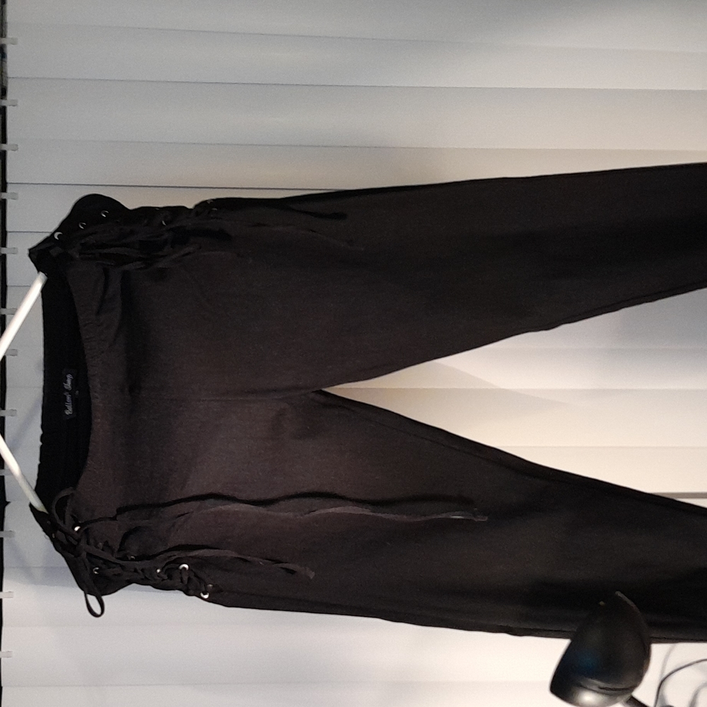 Women's parachute pants with waist and leg ties
